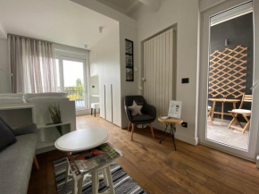 Enjoy B-52 Studio, Belgrad